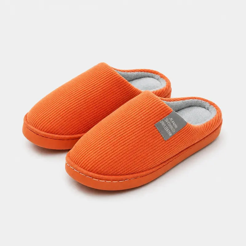 Chaussons-velours-cotele-semelle-antiderapante-confort-quotidien