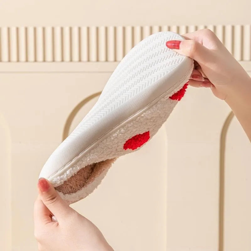 Chaussons Femmes Pelouche douce - Motif coeurs - semelle souple- Rosélia