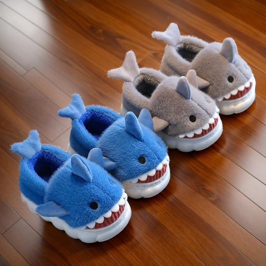 Chaussons Enfants  en peluche - Semelle antidérapante souple - Intérieur et extérieur - Sharky