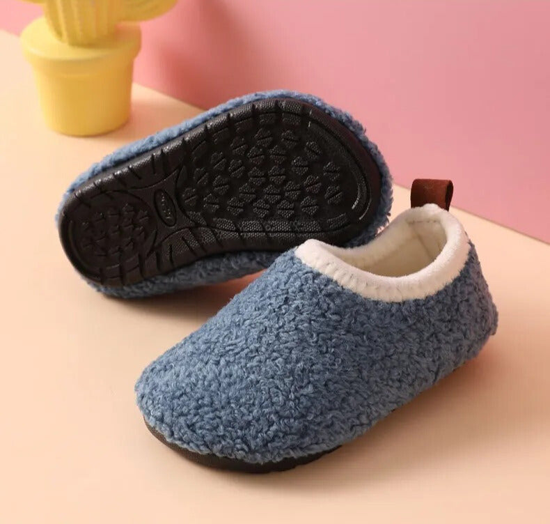 Chaussons Enfants fermés unisexe en peluche et coton - semelle souple - Douny