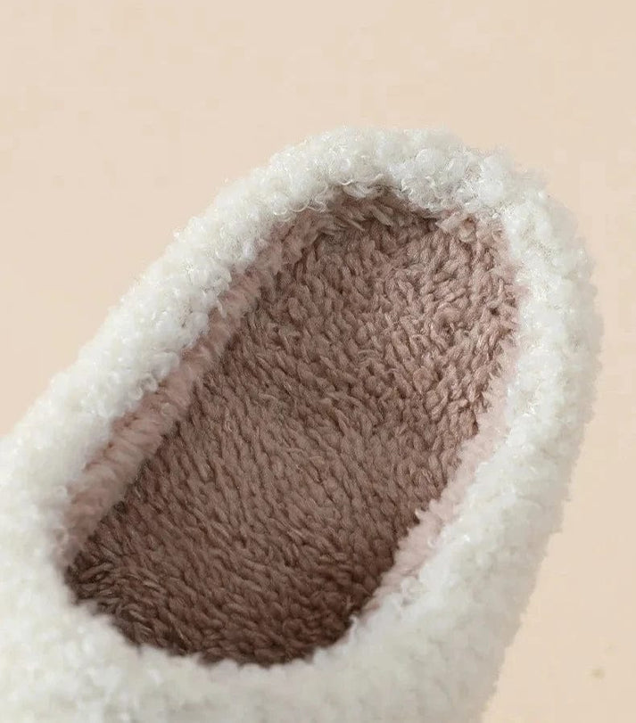 Chaussons Femmes Pelouche douce - Motif coeurs - semelle souple- Rosélia