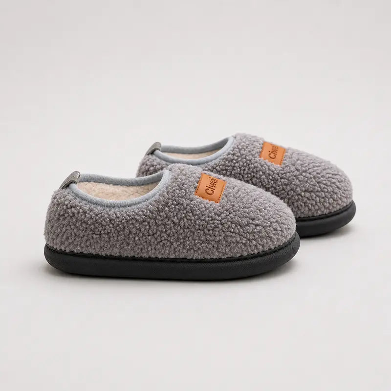 chausson-enfants-unisexe-peluche-douce-interieur-en-coton-confort-quotidien-pelmi