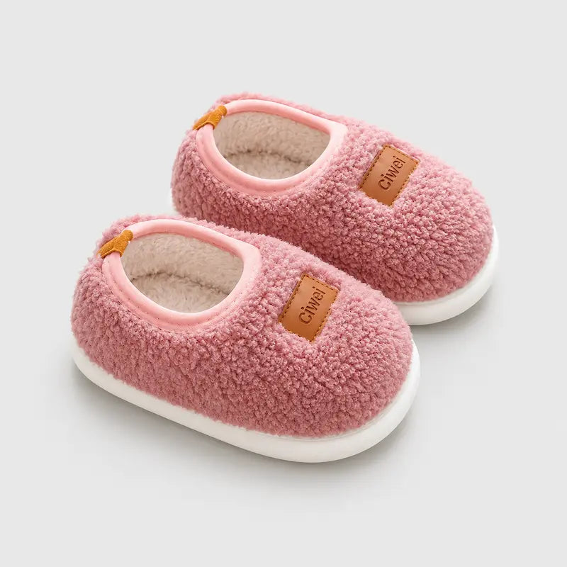 chausson-enfants-unisexe-peluche-douce-interieur-en-coton-confort-quotidien-pelmi