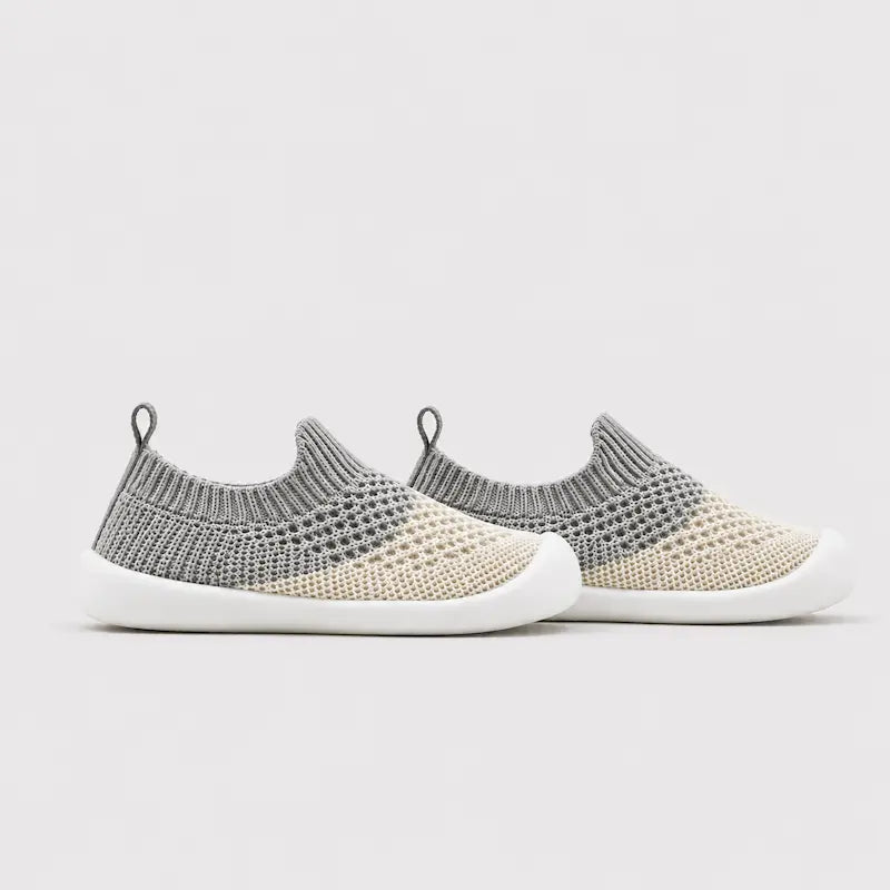 chaussons-enfants-unisexes-chaud-en-peluche-interieur-et-semelle-epaisse-plumo