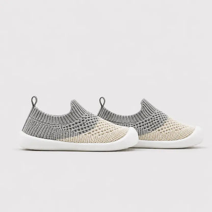 chaussons-enfants-unisexes-chaud-en-peluche-interieur-et-semelle-epaisse-plumo