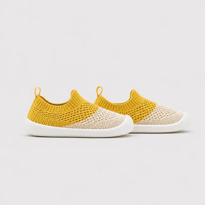 chaussons-enfants-unisexes-chaud-en-peluche-interieur-et-semelle-epaisse-plumo