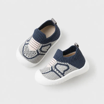 chaussons-enfants-unisexes-chaud-en-peluche-interieur-et-semelle-epaisse-plumo