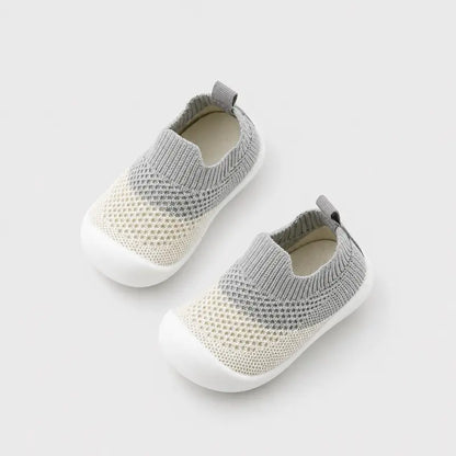 chaussons-enfants-unisexes-chaud-en-peluche-interieur-et-semelle-epaisse-plumo