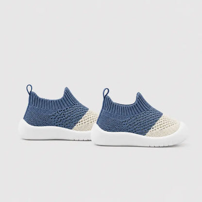 chaussons-enfants-unisexes-chaud-en-peluche-interieur-et-semelle-epaisse-plumo