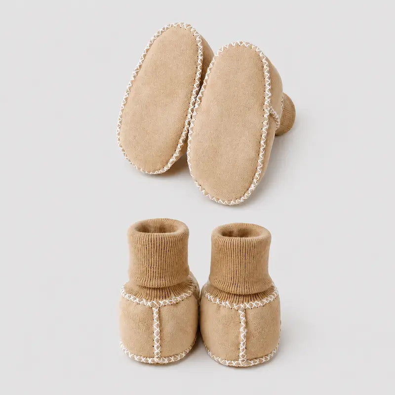 chaussons-bottines-bebe-unisexe-en-daim-chaud-et-interieur-moelleux-suedia