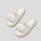 chaussons-enfant-lapin-oreilles-sandales-ouvertes-maison
