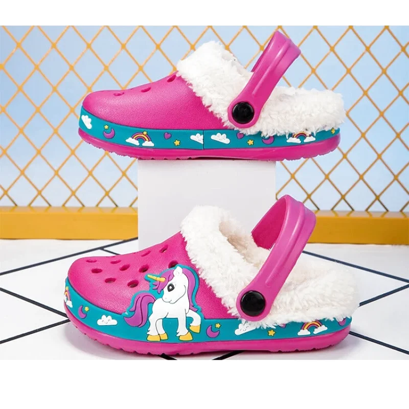 Chaussons Enfants Hiver - Semelle antidérapante - Intérieur rembourré - Snuggy