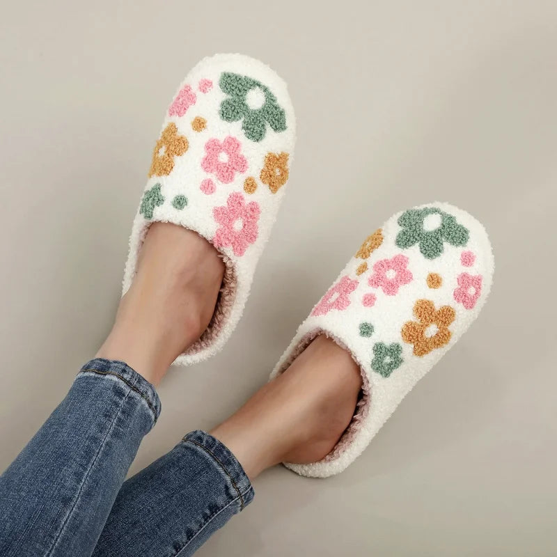 Chaussons Femmes à Motifs Fleurs Brodées - Intérieur doux et confortable- Floréa