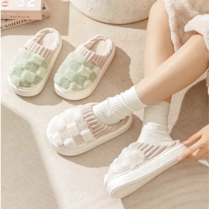 Chaussons Femmes douillets Matière peluche - doublés coton et moelleux - Teddya