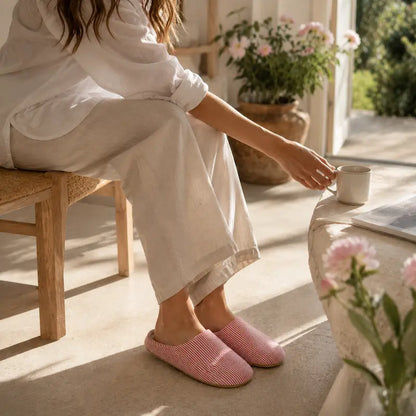 chaussons-femmes-et-hommes-rayes-confort-a-semelle-souple-linea